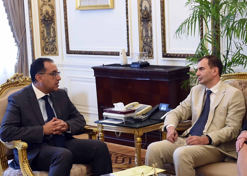 “الأوروبى لإعادة الإعمار” مهتم بتمويل خطوط المونرويل فى مصر