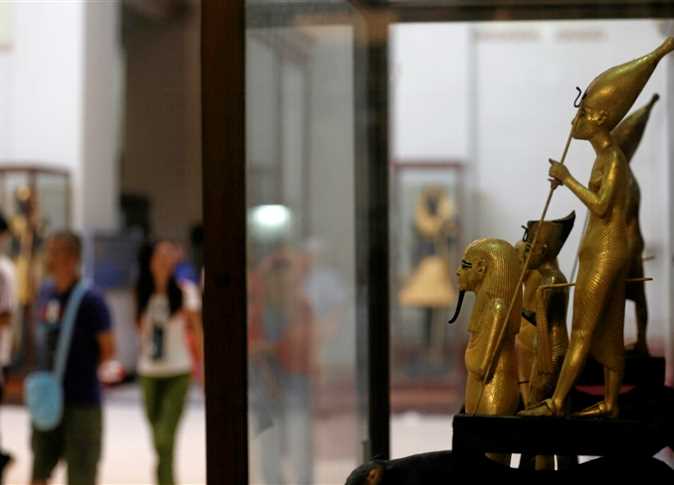 السماح بالتصوير بالموبايل فى المواقع الاثرية و المتاحف بدون فلاش