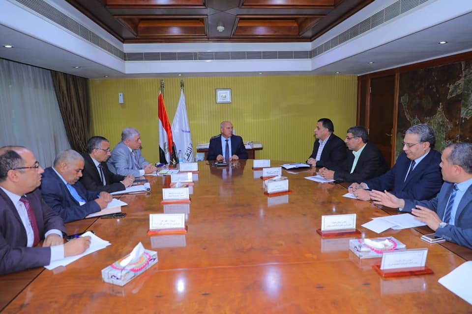 “الوزير” يتابع تصنيع وتوريد 140 عربة بضائع وتطوير 200 عربة درجة ثالثة