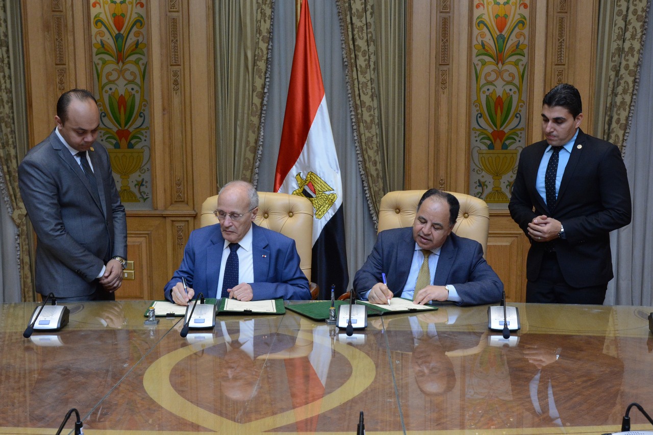 تعاون بين “الإنتاج الحربي” و”المالية” لميكنة “الضرائب العقارية”