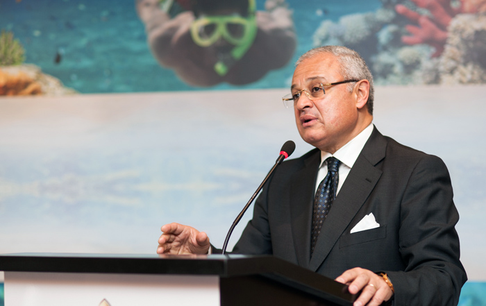 «مارينا الساحل» تدرس حظر الأدوات البلاستيكية أسوة بالبحر الأحمر