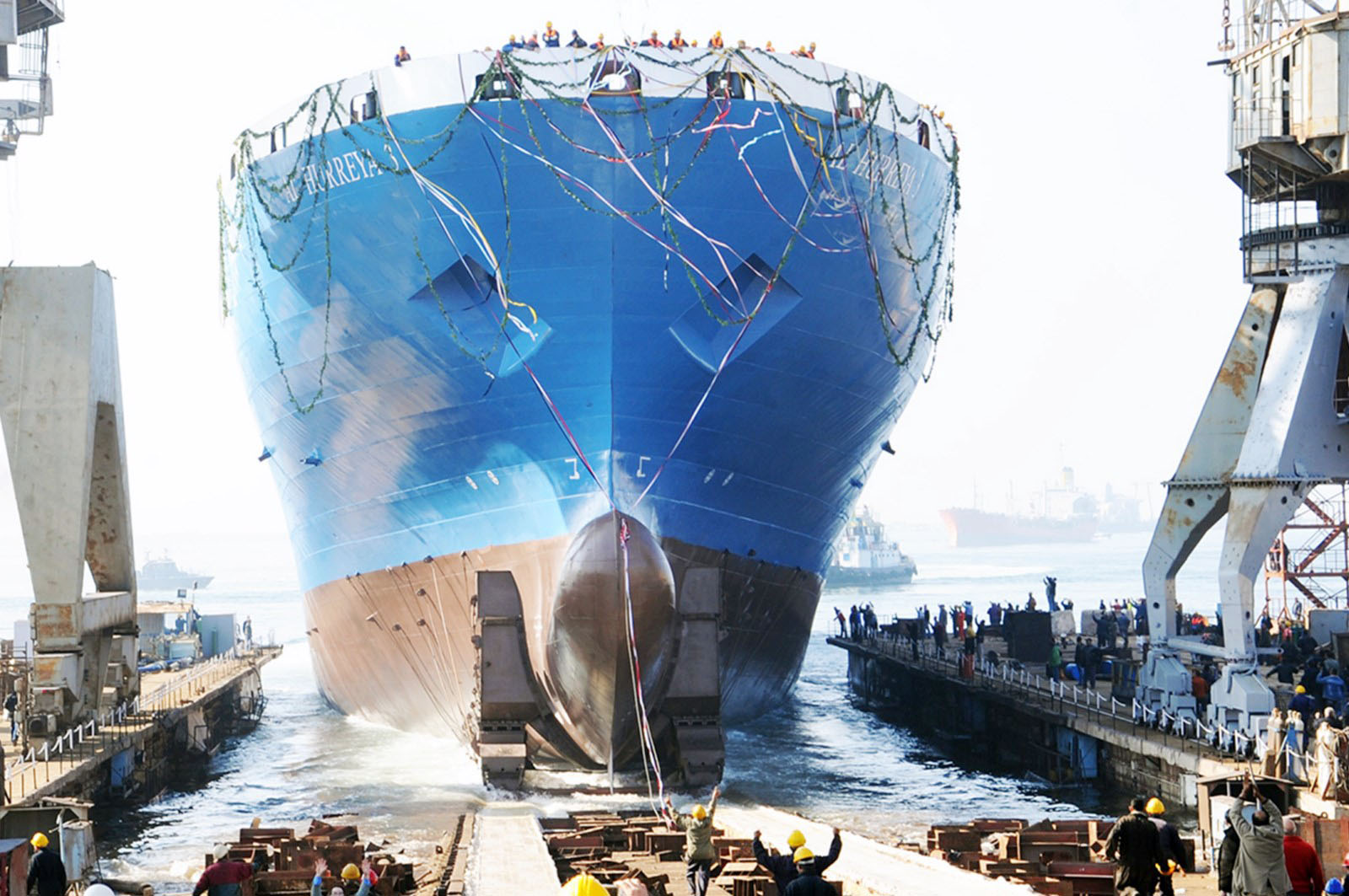 القناة للموانئ تستهدف تحقيق حجم أعمال بقيمة مليارى جنيه خلال العام المالى الجارى