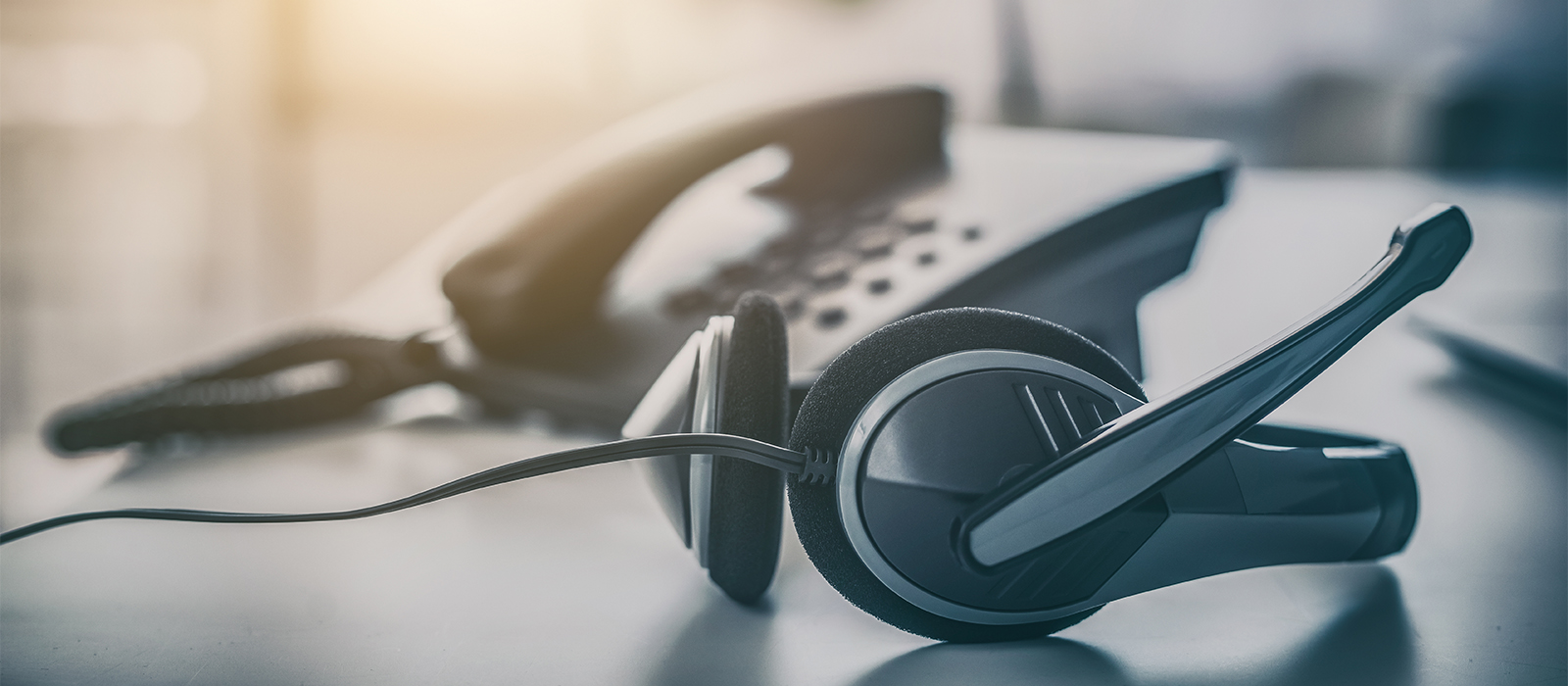 «التعهيد» و«الكول سنتر» رهان على الخارج