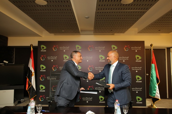 «اتصالات مصر» تتفق مع «الفطيم العقارية» على تقديم الـ«تريبل بلاى» فى «كايرو فيستيفال سيتى»