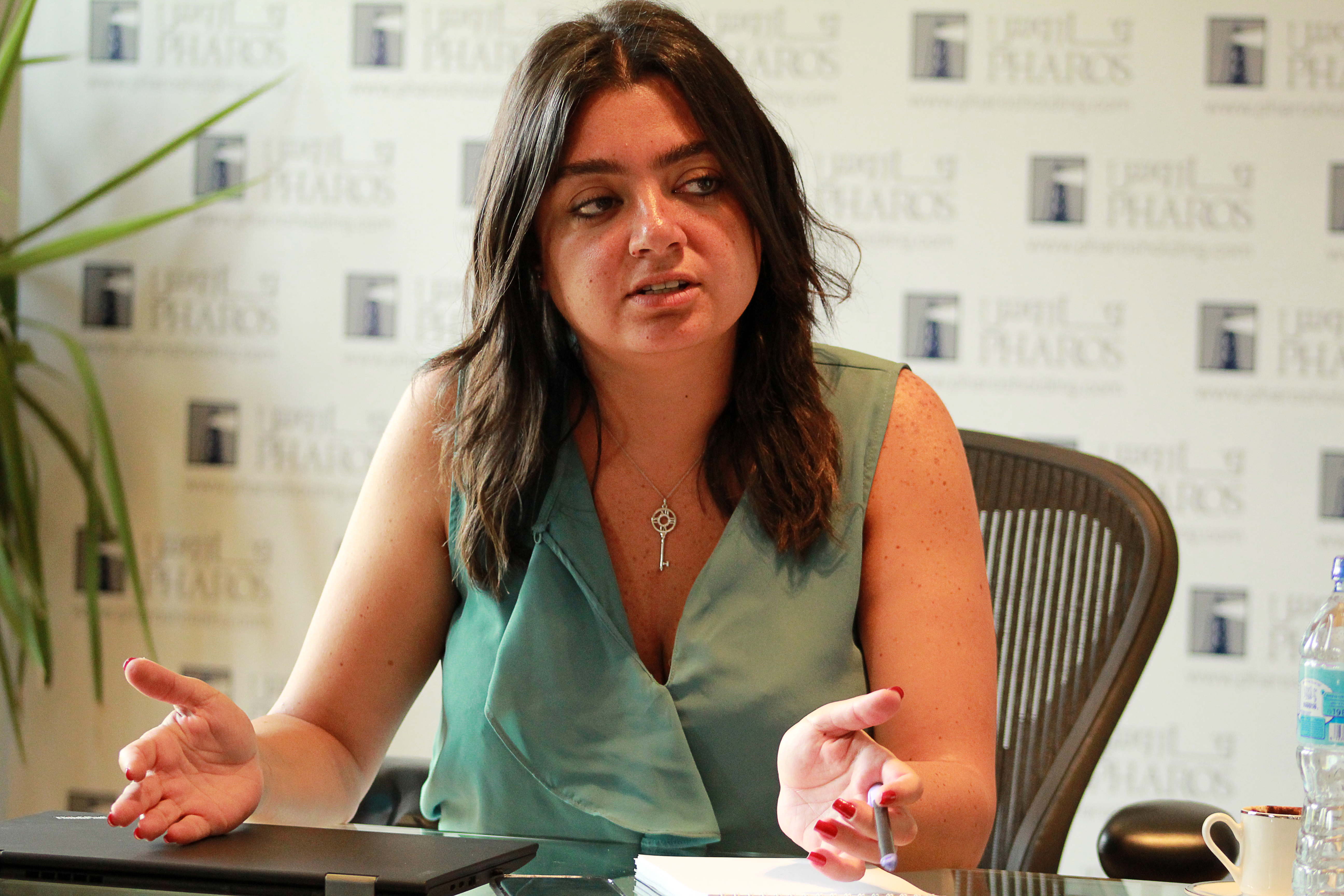 نهى الغزالى - فاروس