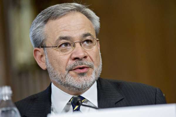 نائب وزير الطاقة الأمريكي: تحديات أمنية وراء تأخير استيراد مصر للغاز الإسرائيلى