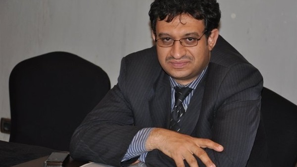 ياسر العالم