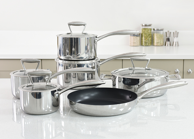 الأدوات المنزلية المصنوعة من الاستانلس