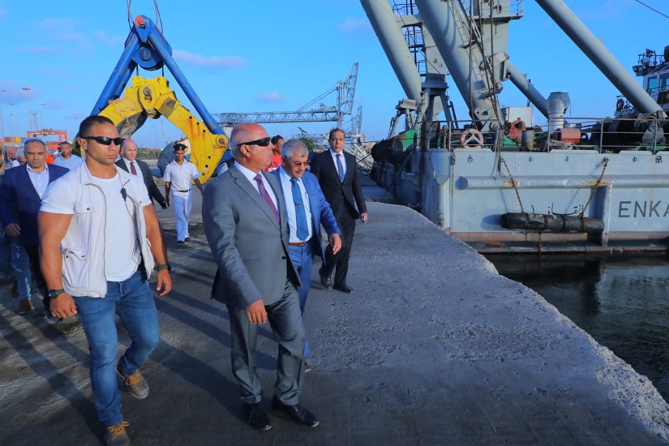 الانتهاء من «محطة تداول الأخشاب» بميناء الإسكندرية منتصف 2020