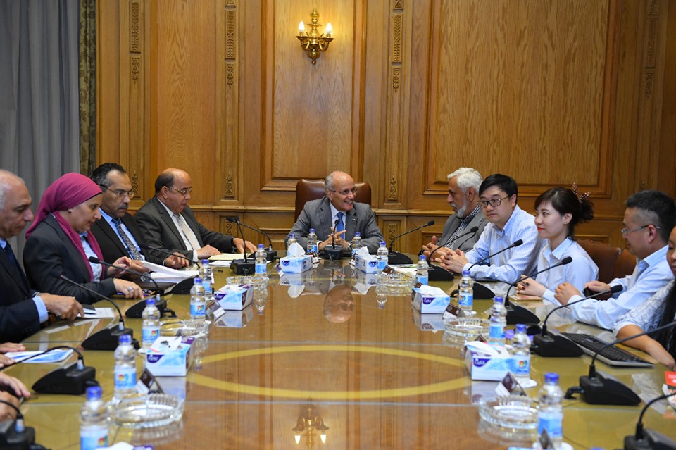 “الإنتاج الحربى” تتفق مع “SSE الصينية” لإنشاء مصنع لمحطات شحن السيارات بالكهرباء