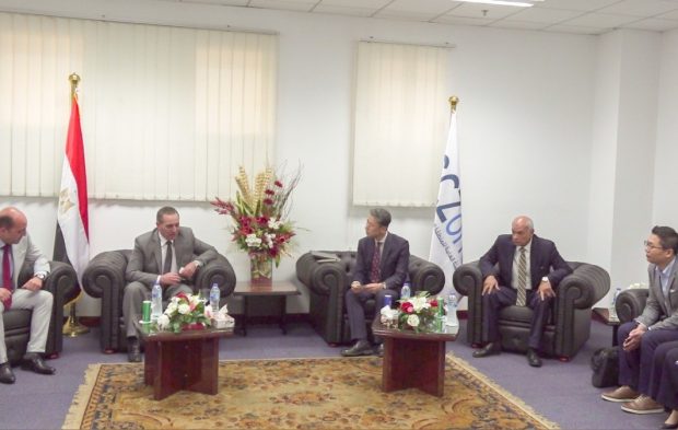 وفد كوري يبحث فرص الاستثمار بالمنطقة “الاقتصادية لقناة السويس”