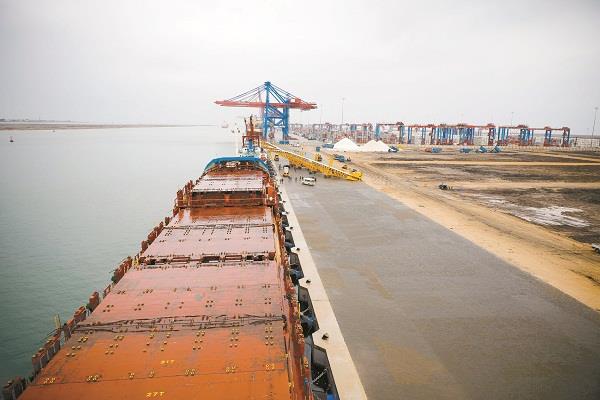 ميناء الطور البحرى ؛ المنطقة الاقتصادية لقناة السويس