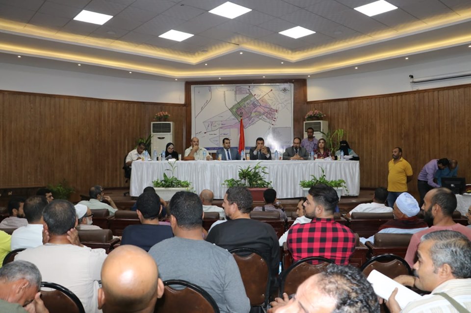 “جهاز أكتوبر” يبيع 20 محلاً تجارياً وصيدلية بقيمة 11.9 مليون جنيه