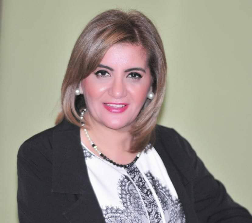 نور الزينى مدير عام الاتصال المؤسسى والمسئولية الاجتماعية ببنك قناة السويس