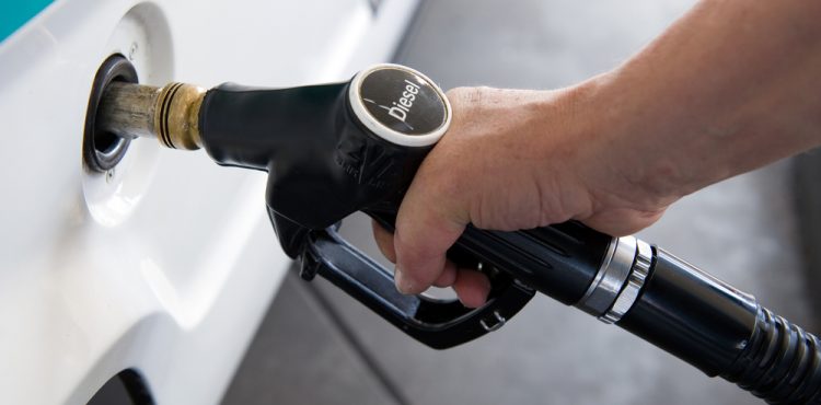 البنزين والسولار