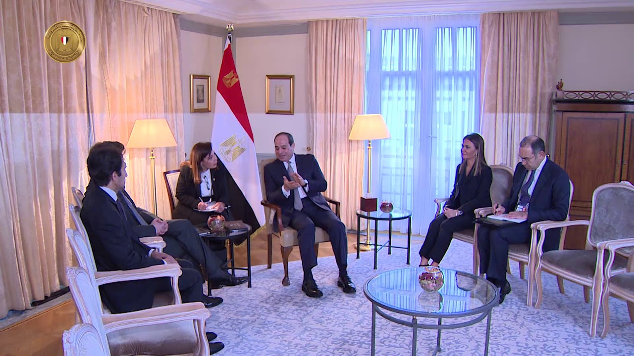 الرئيس عبدالفتاح السيسي ؛ مرسيدس