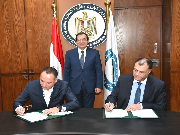 “البترول”: توقيع عقد تعديل فئات تداول السولار والبوتاجاز بمشروع (سونكر)