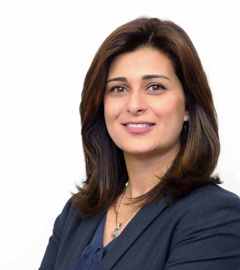 نهلة كمال ؛ نستله