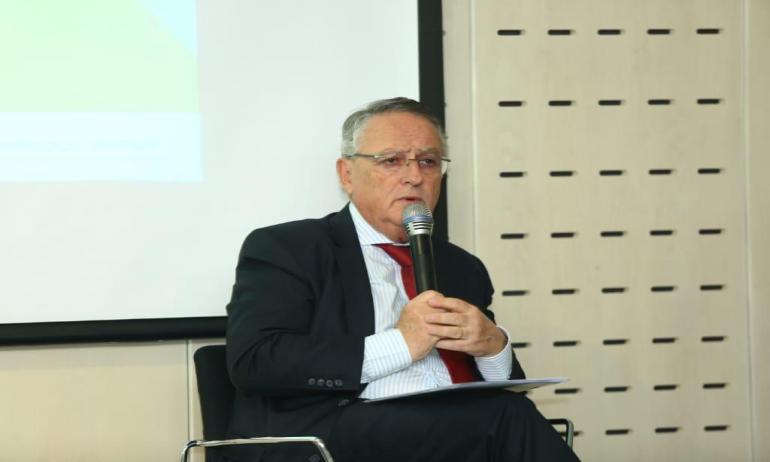 بيير فيناس العضو المنتدب لبنك كريدى أجريكول مصر