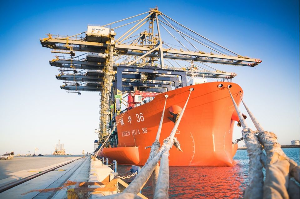 ميناء العين السخنة