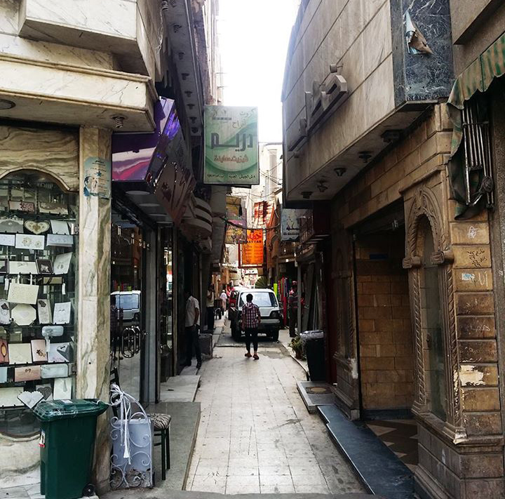 سوق الورق والكرتون بالعتبة