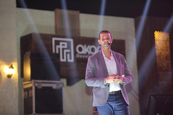 محمد عامر مدير المبيعات بشركة آكام للتطوير العقارى