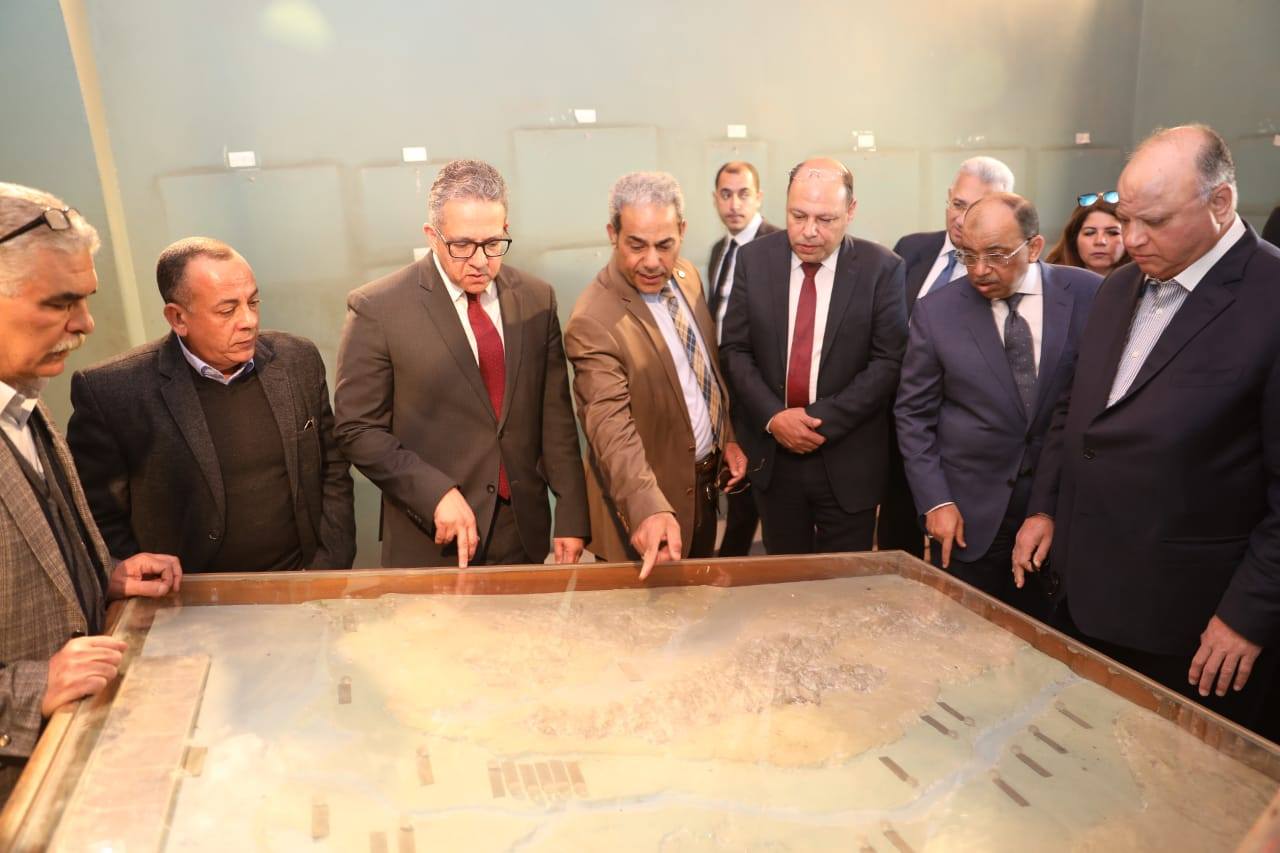 وزيرا “السياحة” و”التنمية المحلية” ومحافظ القاهرة يتابعون تطوير مسار العائلة المقدسة