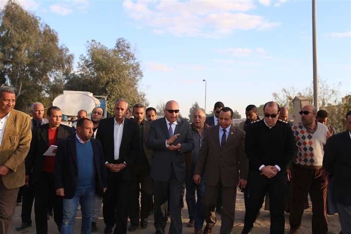 “قنا” تدرس تخصيص قطعة أرض للمرحلة الثالثة من مجمع الصناعات الصغيرة والحرفية