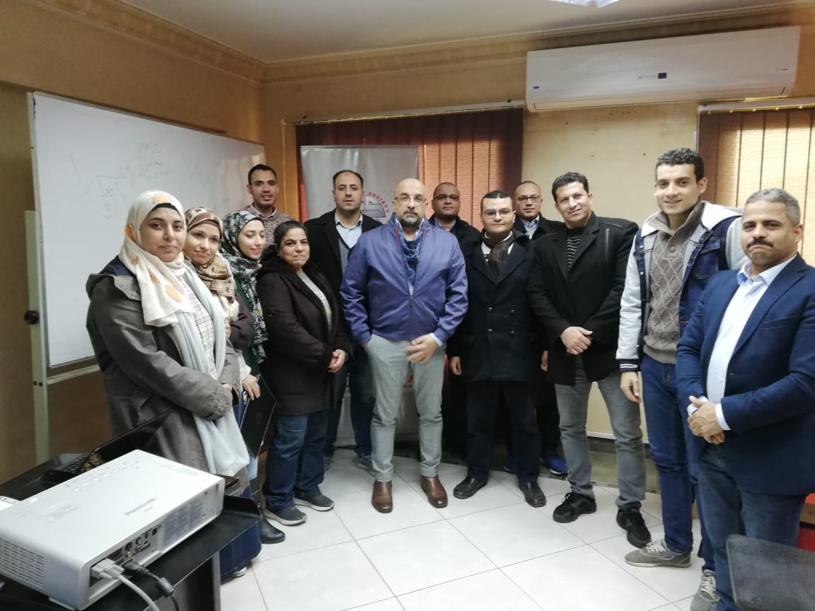 شعبة المحررين الاقتصاديين تنظم ورشة عمل مع “المحللين الفنيين”