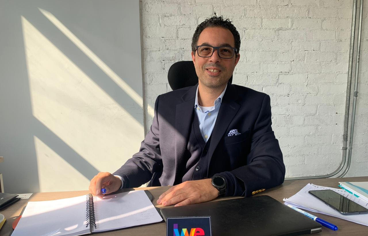 كريم أكرم المدير التنفيذى بشركة أى كوميونتى