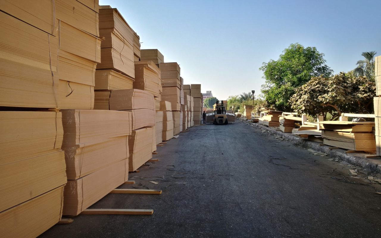 مصنع شركة نجع حمادي الفيبر بورد المنتج لأخشاب MDF