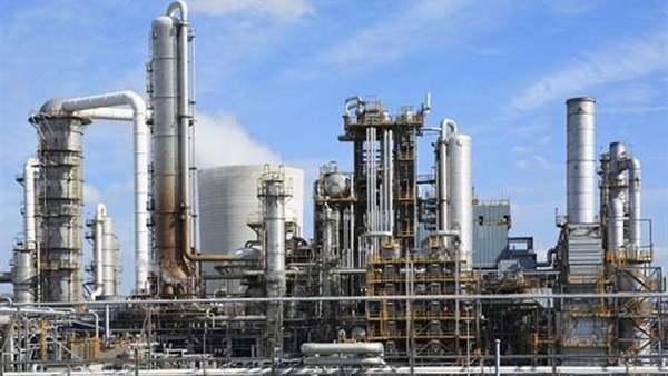 محللون يتوقعون خفضا قريبا لسعر غاز المصانع وسط تخمة معروض