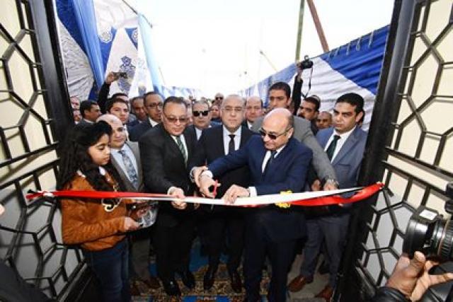 وزيرا الإسكان والعدل يفتتحان مجمع خدمات الشهر العقاري المطور بـ”العاشر من رمضان”