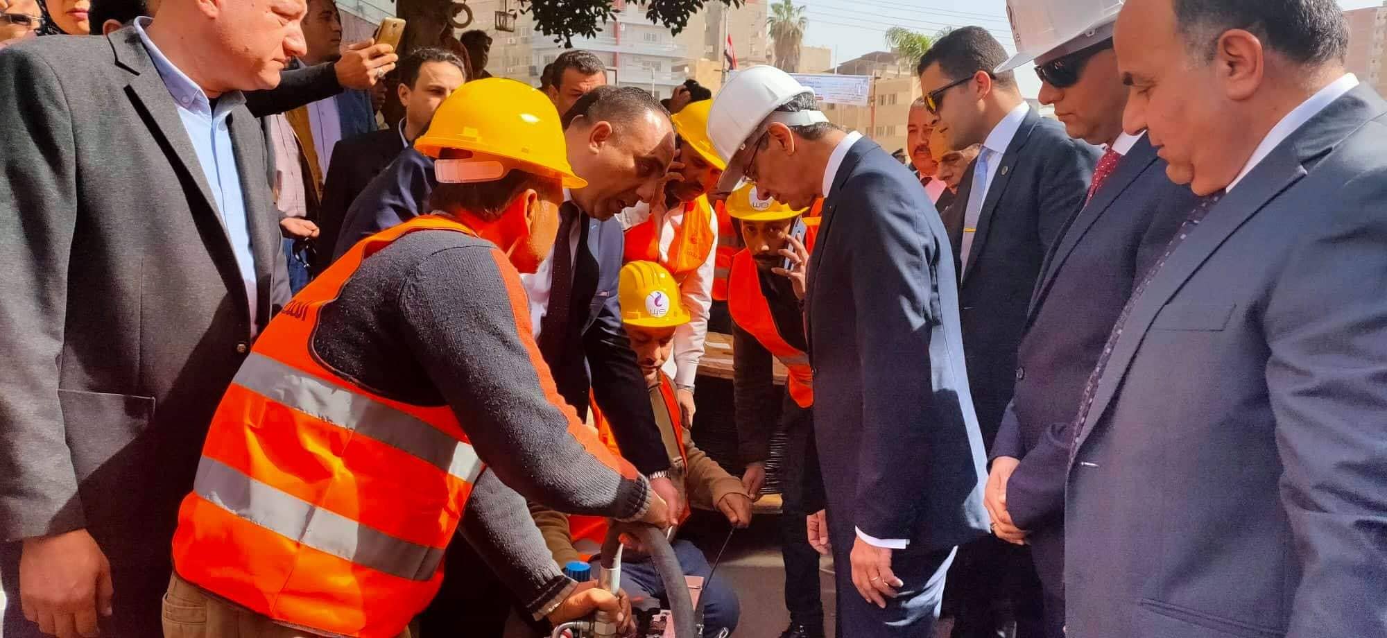 عمرو طلعت وزير الاتصالات