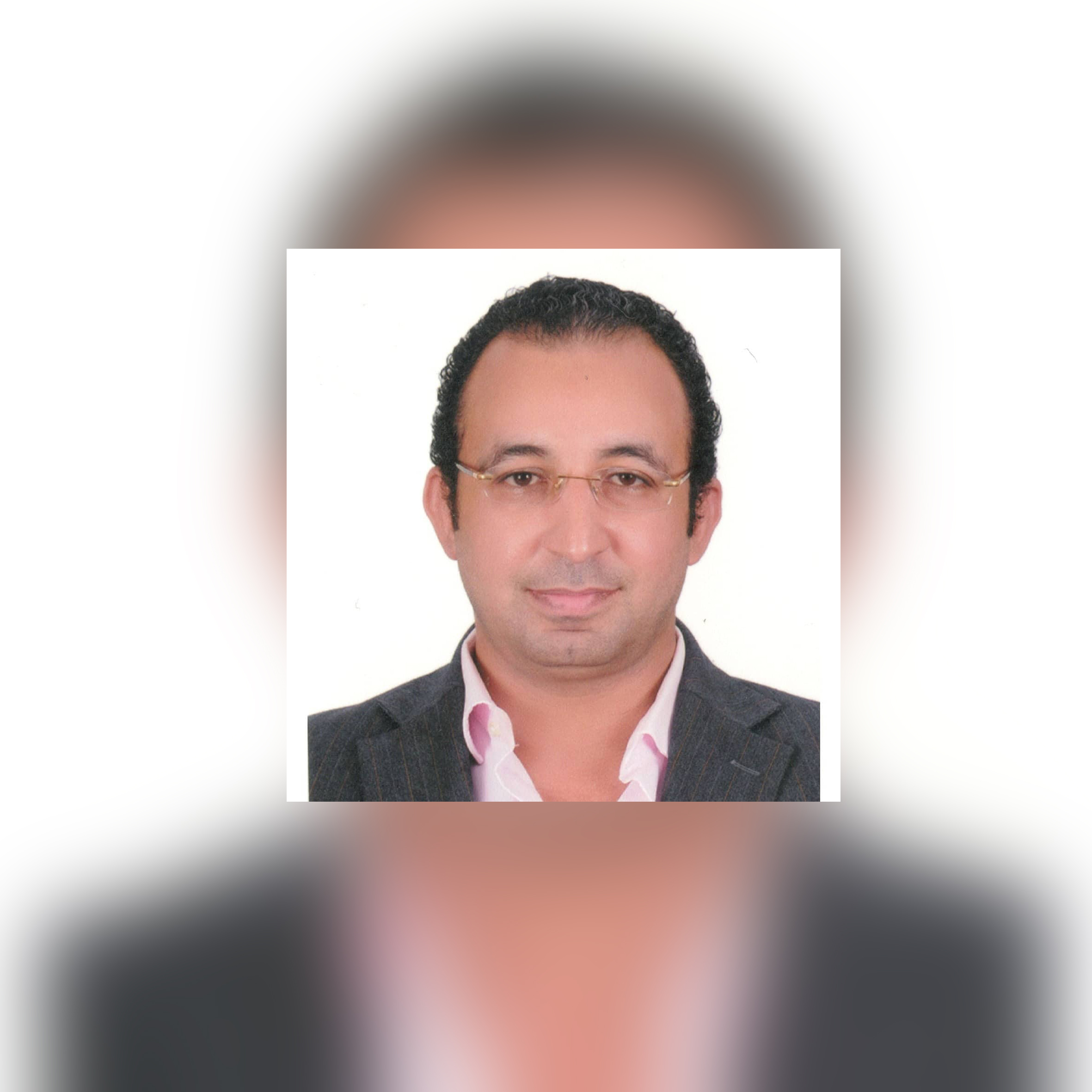 أحمد بدر ؛ إيجى موف