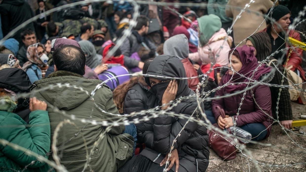 الأمم المتحدة: حشود 13 ألف مهاجر على طول الحدود اليونانية التركية