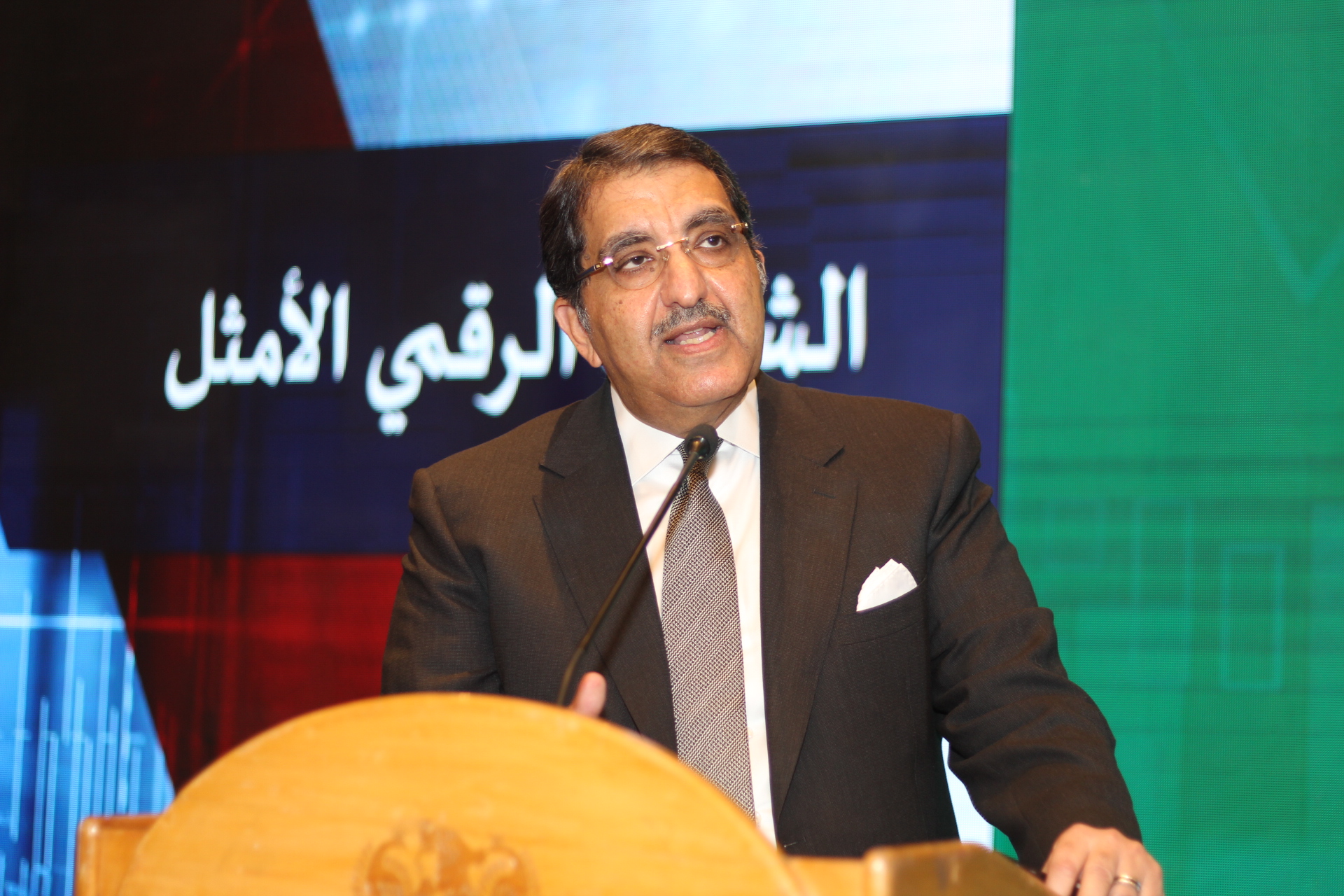 إبراهيم سرحان رئيس شركة إى فاينانس