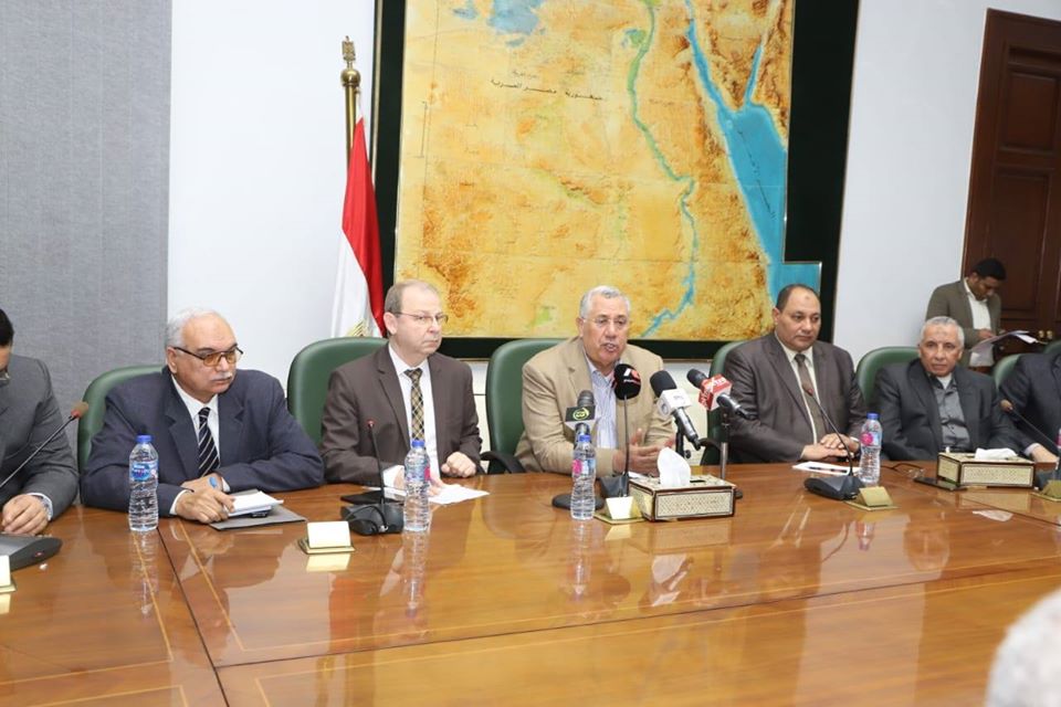 “الزراعة”: دعم المزارع والمربى لتجاوز خسائر الأمطار الغزيرة