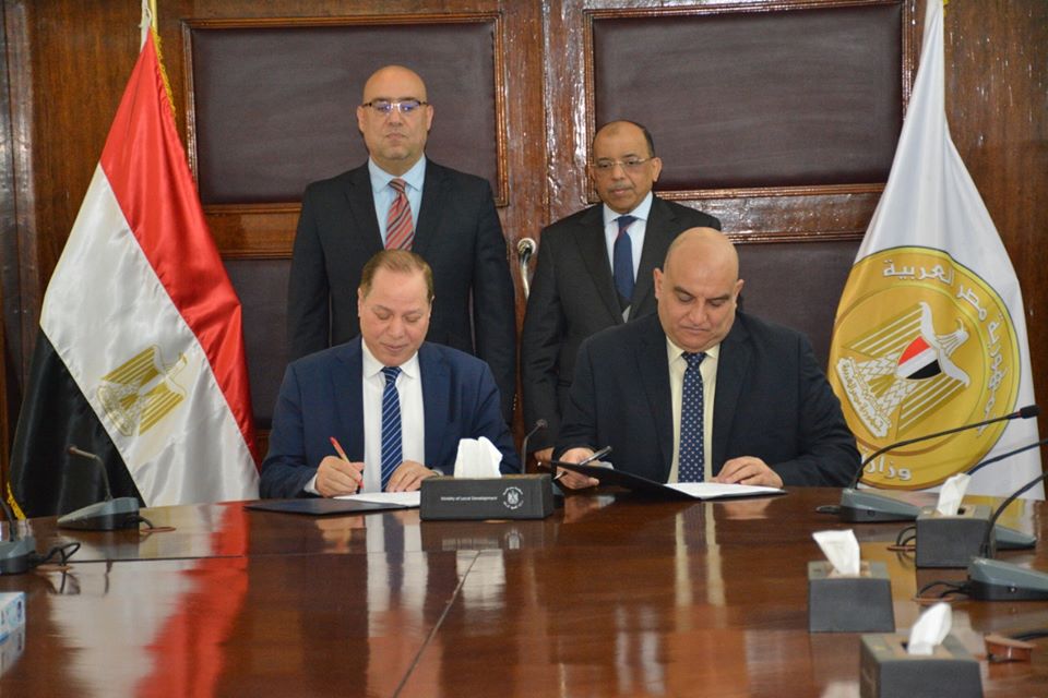 اتفاق بين “الإسكان” و”التنمية المحلية” لتنفيذ 10 مشروعات صرف صحى
