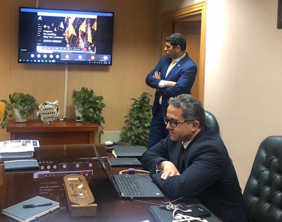 “العنانى” يوجه بسرعة الانتهاء من تصميم وإطلاق الموقع الإلكترونى للمتحف الكبير