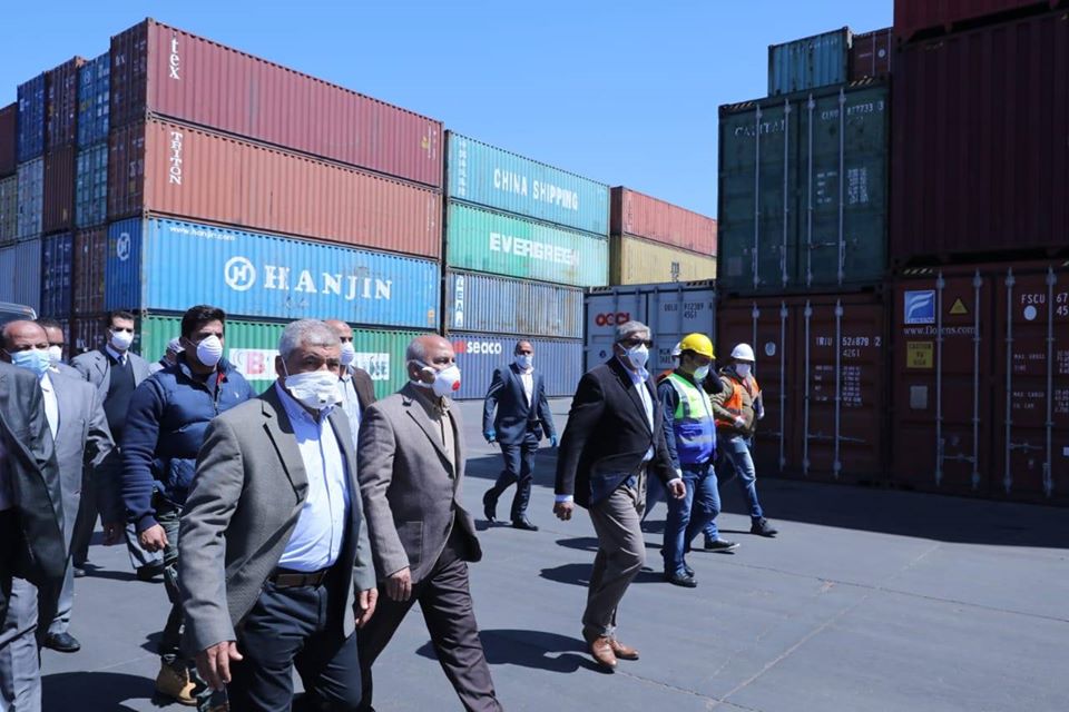 وزير النقل: حركة الصادرات والواردات منتظمة بجميع الموانئ 