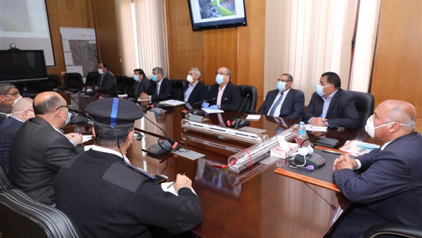 وزير النقل: الانتهاء من البوابات الأوتوماتيكية بالمحطات الرئيسية للسكة الحديد