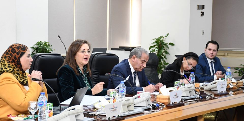 الحكومة تبدأ تفعيل لجنة مساعدة العمالة المتضررة من “كورونا”