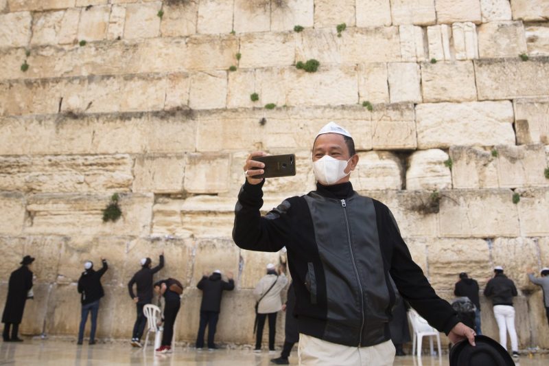 برنامج تجسس لتحليل البيانات أحدث وسائل “إسرائيل” للكشف عن مصابى “كورونا”