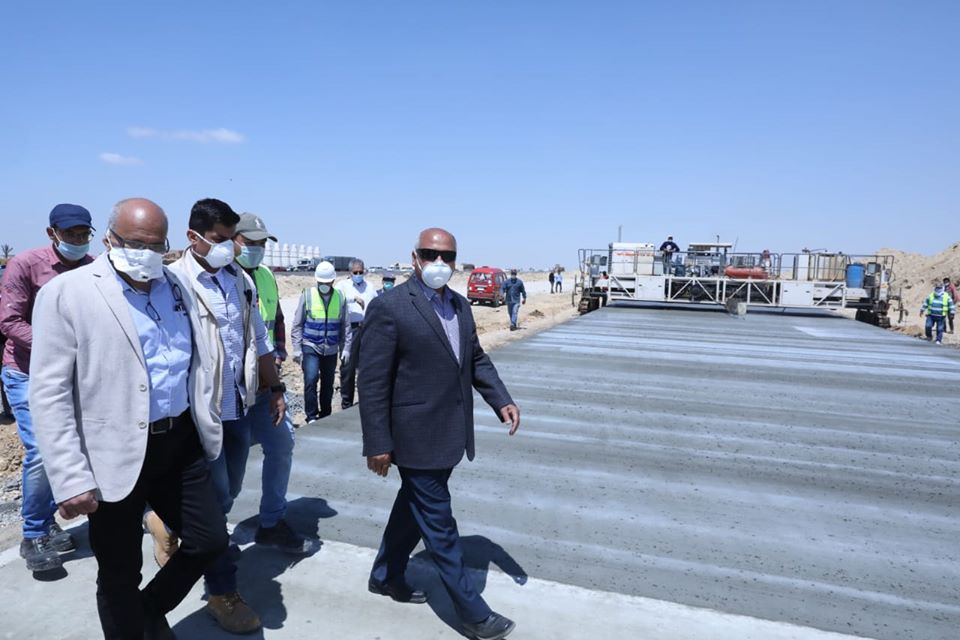 وزير النقل: مستمرون فى تنفيذ المشروعات القومية مع اتخاذ الإجراءات الاحترازية