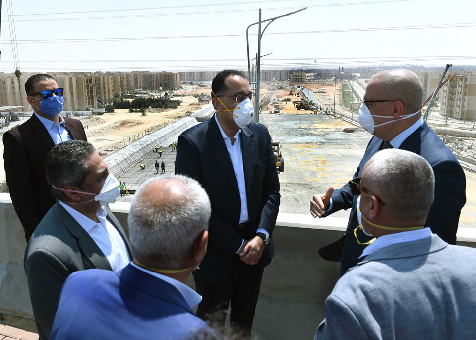 رئيس الوزراء يتفقد المحاور والطرق الرئيسية والكبارى بـ”6 أكتوبر”