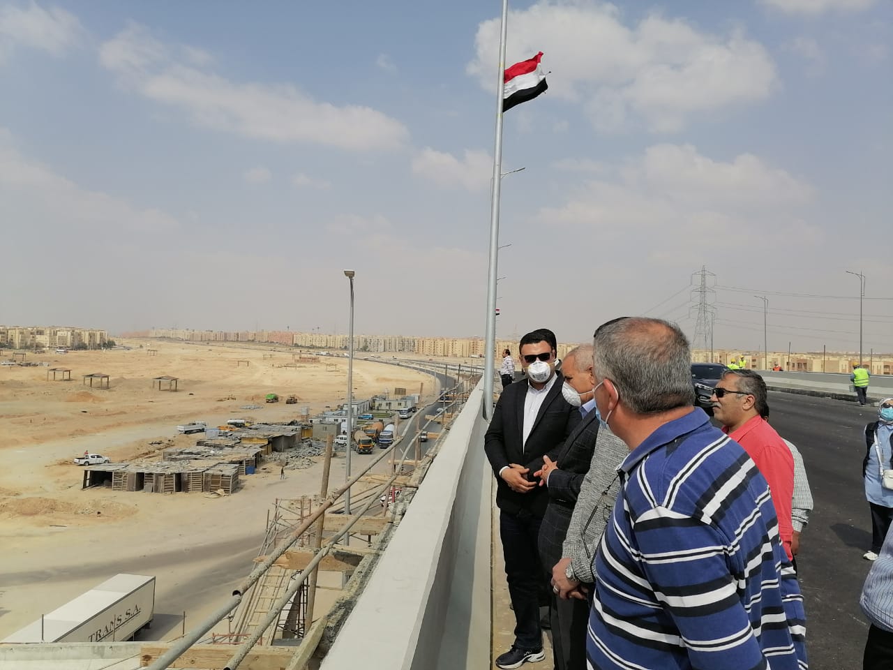 “المجتمعات العمرانية”: مشروعات الطرق فى “أكتوبر” تهدف لربط المدينة بالمحافظات المجاورة