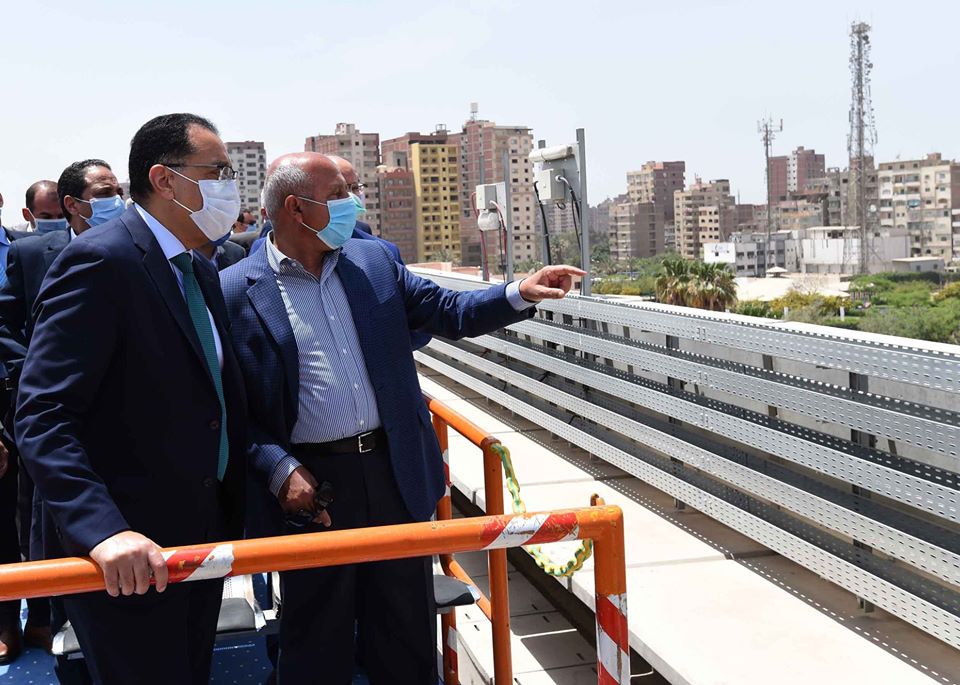 رئيس الوزراء: تكليفات من الرئيس السيسى باستكمال كافة مراحل المترو