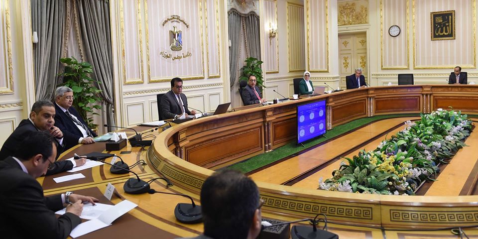 مصطفى مدبولى رئيس مجلس الوزراء ؛ الحكومة