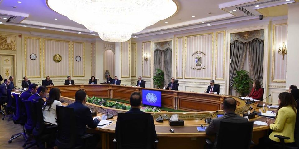 اللجنة الوزارية الاقتصادية ؛ الحكومة ؛ مجلس الوزراء